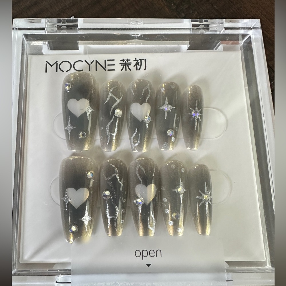 MOCYNE Silver Glitter Nail Set